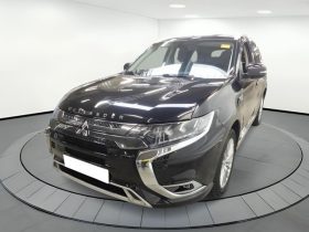 MITSUBISHI OUTLANDER 2.4I 4WD PHEV BUSINESS EDITION