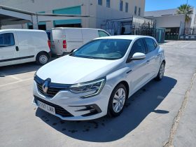 RENAULT MEGANE 1.5 BLUE DCI BUSINESS 85KW (115CV) BERLINA CON PORTÓN