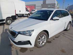 SKODA SCALA 1.0 TSI 81KW AMBITION (110CV) BERLINA CON PORTÓN