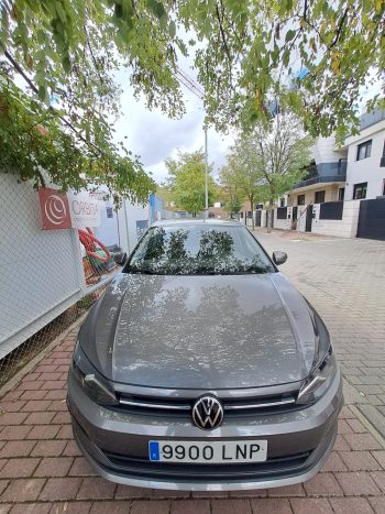 VOLKSWAGEN POLO ADVANCE