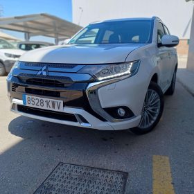 MITSUBISHI OUTLANDER 2.4 PHEV MOTION AUTO 4WD (240CV)