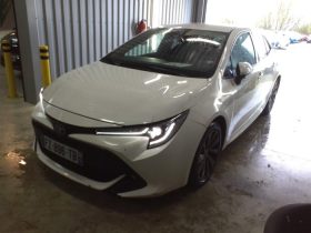 TOYOTA COROLLA 1.8 125H STYLE E-CVT