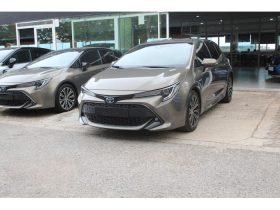 TOYOTA COROLLA 1.8 125H STYLE E-CVT