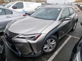 LEXUS UX 2.0 250H BUSINESS NAVIGATION