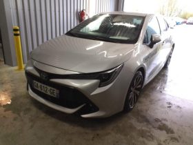 TOYOTA COROLLA 1.8 125H STYLE E-CVT