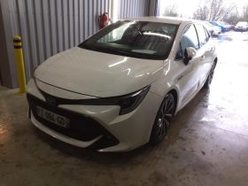 TOYOTA COROLLA 1.8 125H STYLE E-CVT