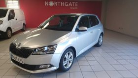 SKODA FABIA 1.0 TSI 70KW AMBITION PLUS (95CV) BERLINA CON PORTÓN