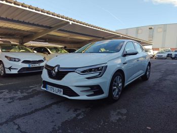 RENAULT MEGANE 1.5 BLUE DCI BUSINESS 85KW (115CV) BERLINA CON PORTÓN