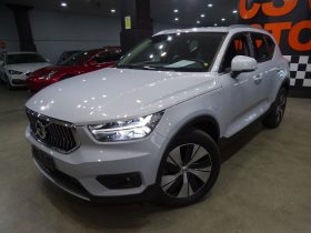 VOLVO XC40 1.5 T4 TWIN RECHARGE INSCRIPTION AUTO