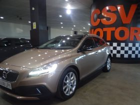 VOLVO V40 CROSS COUNTRY 2.0 D2 KINETIC