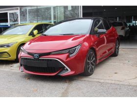 TOYOTA COROLLA 1.8 125H STYLE E-CVT