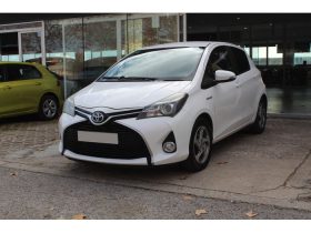 TOYOTA YARIS HYBRID ACTIVE