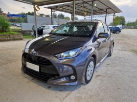 TOYOTA YARIS 1.5 120H BUSINESS PLUS