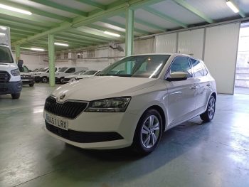 SKODA FABIA 1.0 TSI 70KW AMBITION PLUS (95CV) BERLINA CON PORTÓN