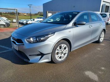 KIA CEED 1.0 T-GDI 88KW DRIVE (120CV) BERLINA CON PORTÓN