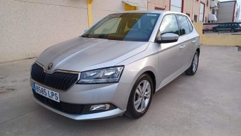 SKODA FABIA 1.0 TSI 70KW AMBITION PLUS (95CV) BERLINA CON PORTÓN