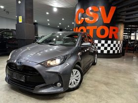 TOYOTA YARIS 1.5 120H BUSINESS PLUS