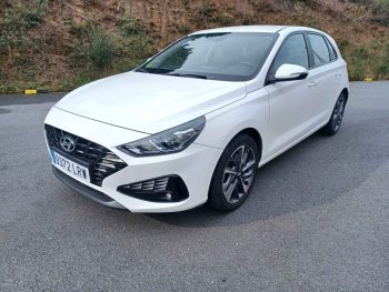 HYUNDAI I30 1.5 DPI KLASS SLX (110CV) BERLINA CON PORTÓN