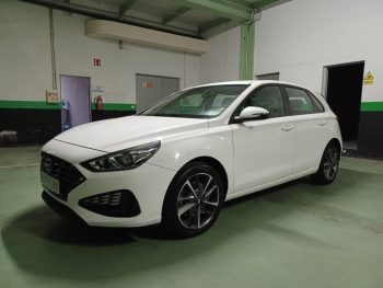 HYUNDAI I30 1.5 DPI KLASS SLX (110CV) BERLINA CON PORTÓN