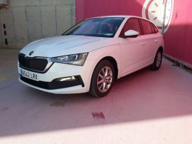 SKODA SCALA 1.0 TSI 81KW AMBITION (110CV) BERLINA CON PORTÓN