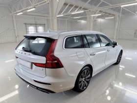 VOLVO V60 2.0 T6 AWD BUSINESS PLUS AUTO