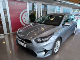 KIA CEED 1.0 T-GDI 74KW DRIVE (100CV) BERLINA CON PORTÓN
