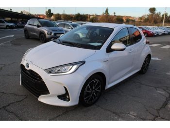 TOYOTA YARIS 1.5 120H STYLE