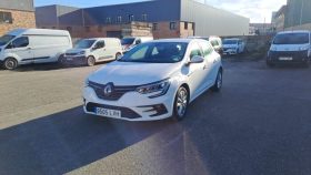 RENAULT MEGANE 1.5 BLUE DCI BUSINESS 85KW (115CV) BERLINA CON PORTÓN