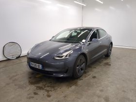 TESLA MODEL 3 GRAN AUTONOMIA RWD