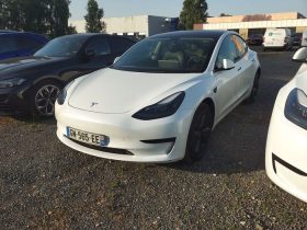 TESLA MODEL 3 RWD