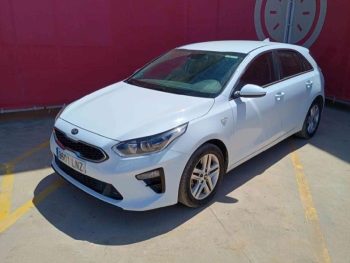 KIA CEED 1.0 T-GDI 74KW DRIVE (100CV) BERLINA CON PORTÓN