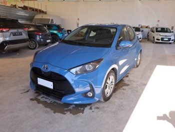 TOYOTA YARIS 1.5 120H BUSINESS PLUS