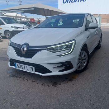 RENAULT MEGANE 1.5 BLUE DCI BUSINESS 85KW (115CV) BERLINA CON PORTÓN