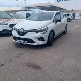 RENAULT CLIO 1.5 BLUE DCI 74KW EQUILIBRE (100CV) BERLINA CON PORTÓN