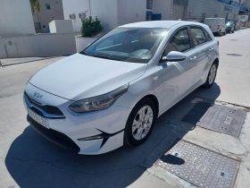 KIA CEED 1.0 T-GDI 74KW DRIVE (100CV) BERLINA CON PORTÓN