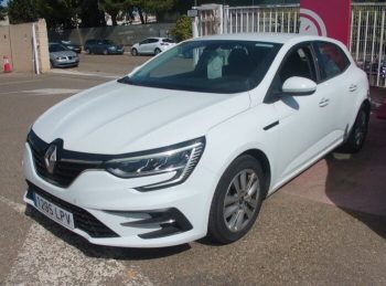 RENAULT MEGANE 1.5 BLUE DCI BUSINESS 85KW (115CV) BERLINA CON PORTÓN