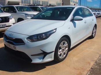 KIA CEED 1.0 T-GDI 74KW DRIVE (100CV) BERLINA CON PORTÓN