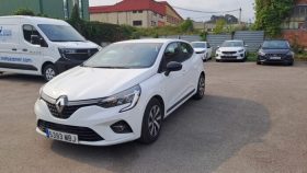 RENAULT CLIO 1.5 BLUE DCI 74KW EQUILIBRE (100CV) BERLINA CON PORTÓN