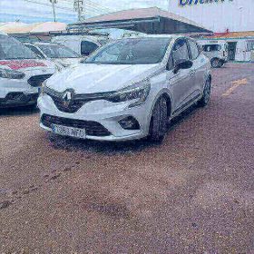 RENAULT CLIO 1.5 BLUE DCI 74KW EQUILIBRE (100CV) BERLINA CON PORTÓN