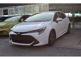 TOYOTA COROLLA 1.8 125H STYLE E-CVT
